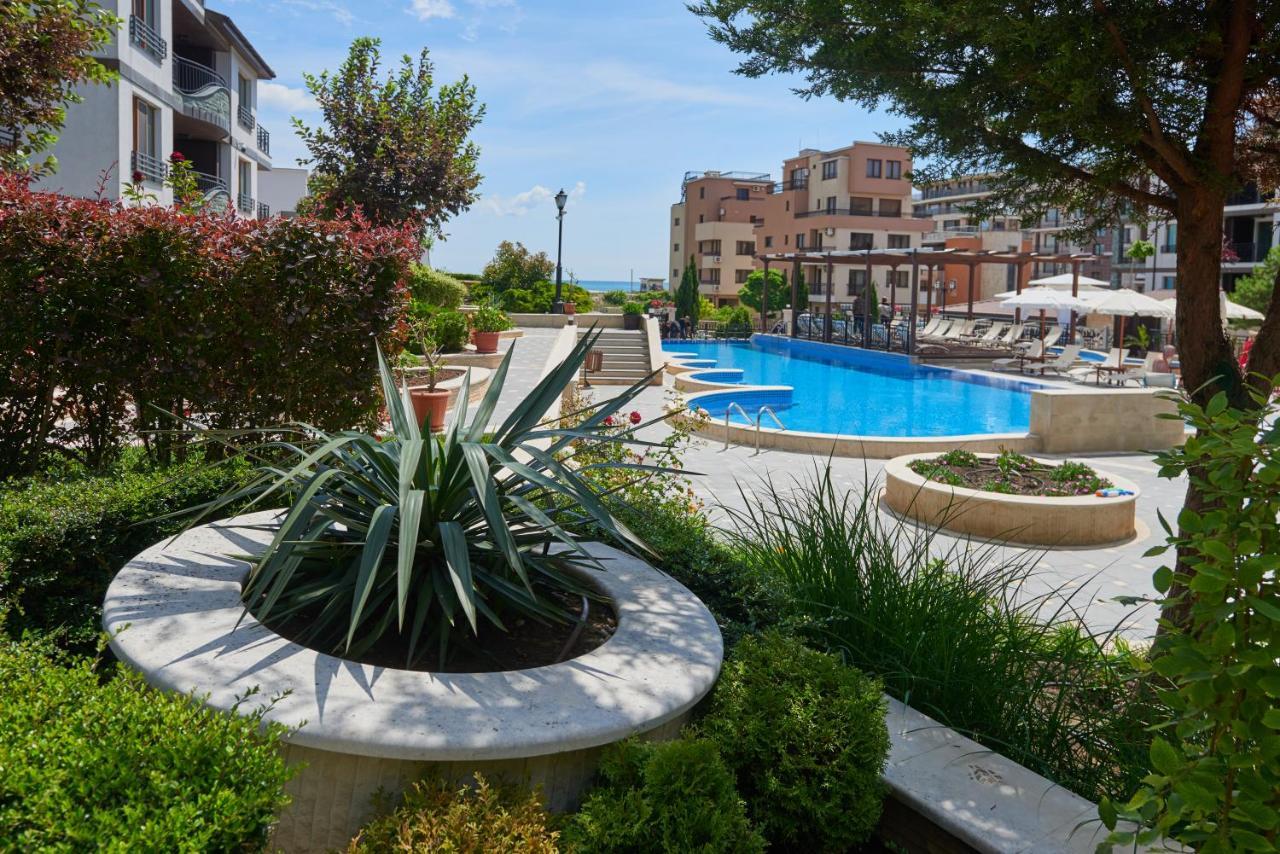 Rose Gardens Boutique Hotel By Asteri Hotels Pomorie Exterior photo